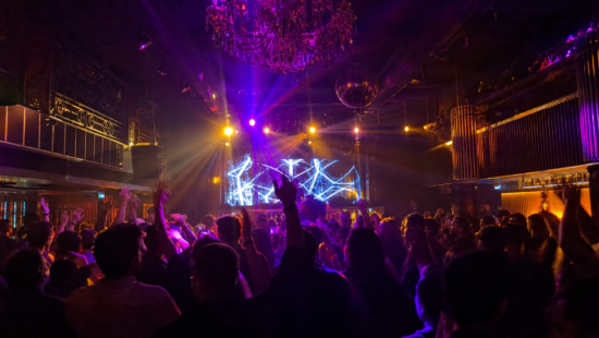 10 Best Bollywood Night Plans in Bandra for Music and Dancing in Mumbai