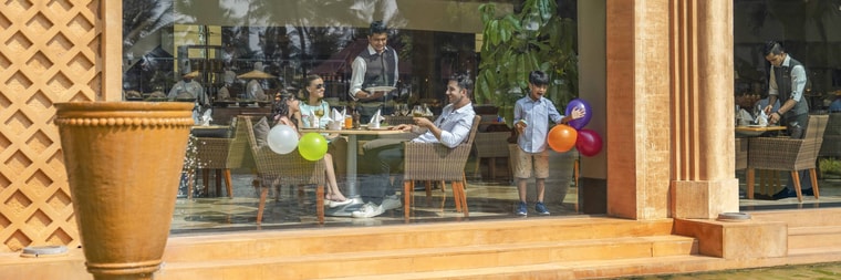 2. Lotus Cafe, JW Marriott Mumbai Juhu