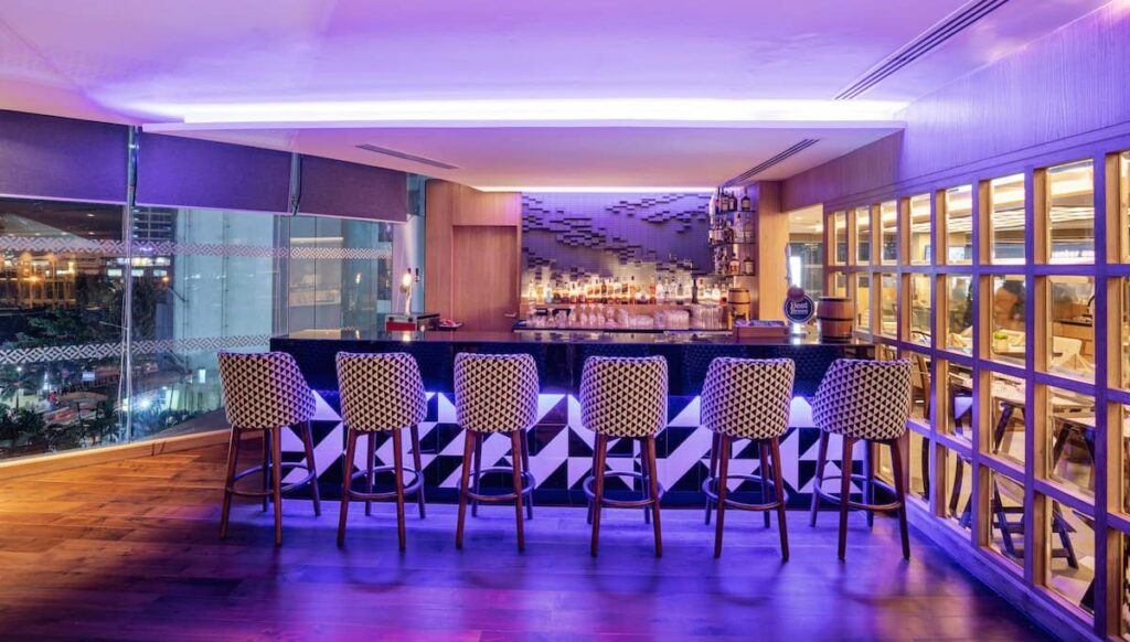 2. Tipplers Lounge / The Native Bar , Four Points by Sheraton, Vashi